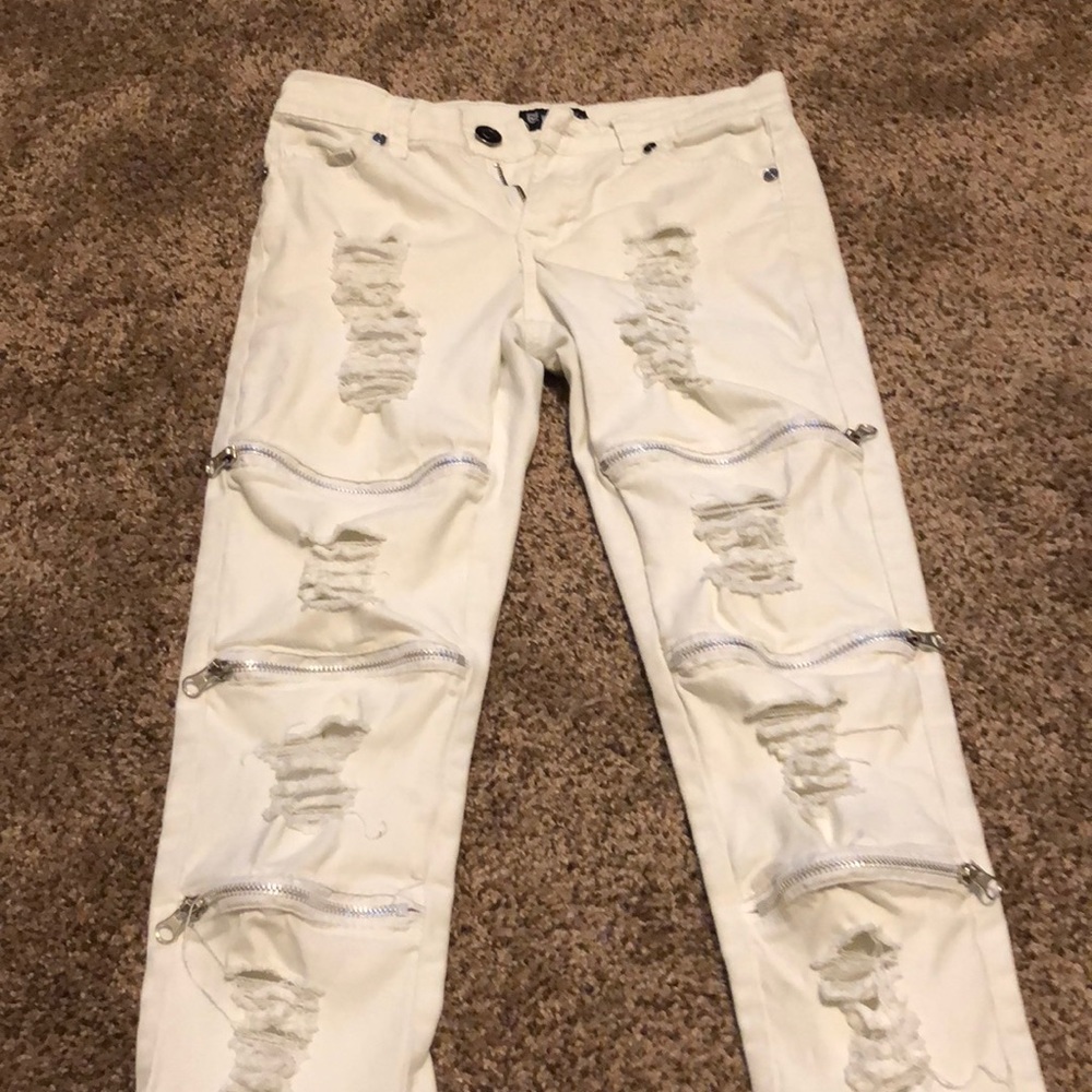 Guys 26/30 Black Premium WHITE jeans